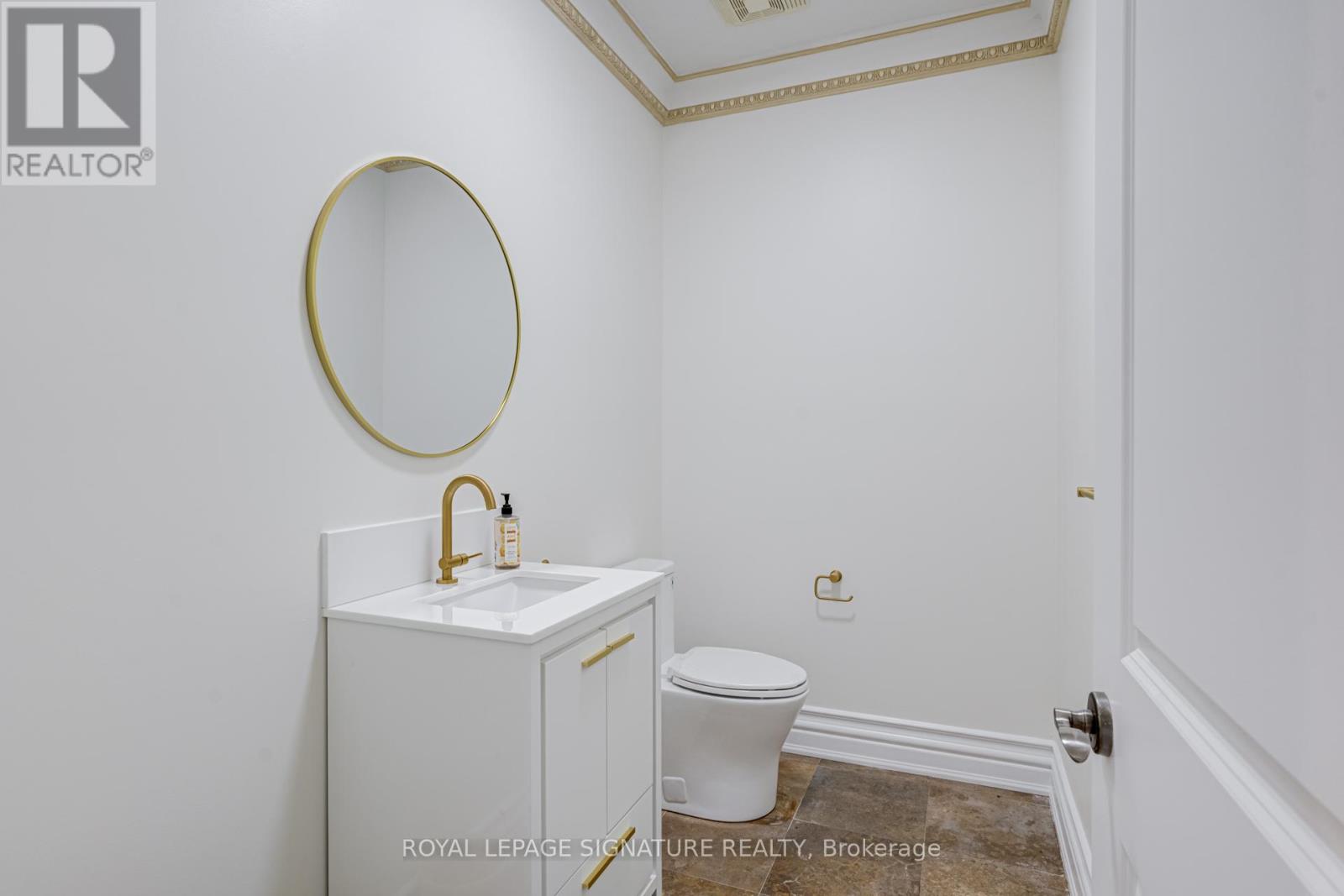 38 Pinemeadow Drive, Vaughan, Ontario  L4L 9C5 - Photo 32 - N13207120