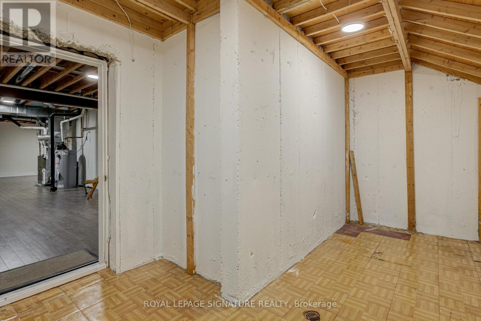 38 Pinemeadow Drive, Vaughan, Ontario  L4L 9C5 - Photo 43 - N13207120