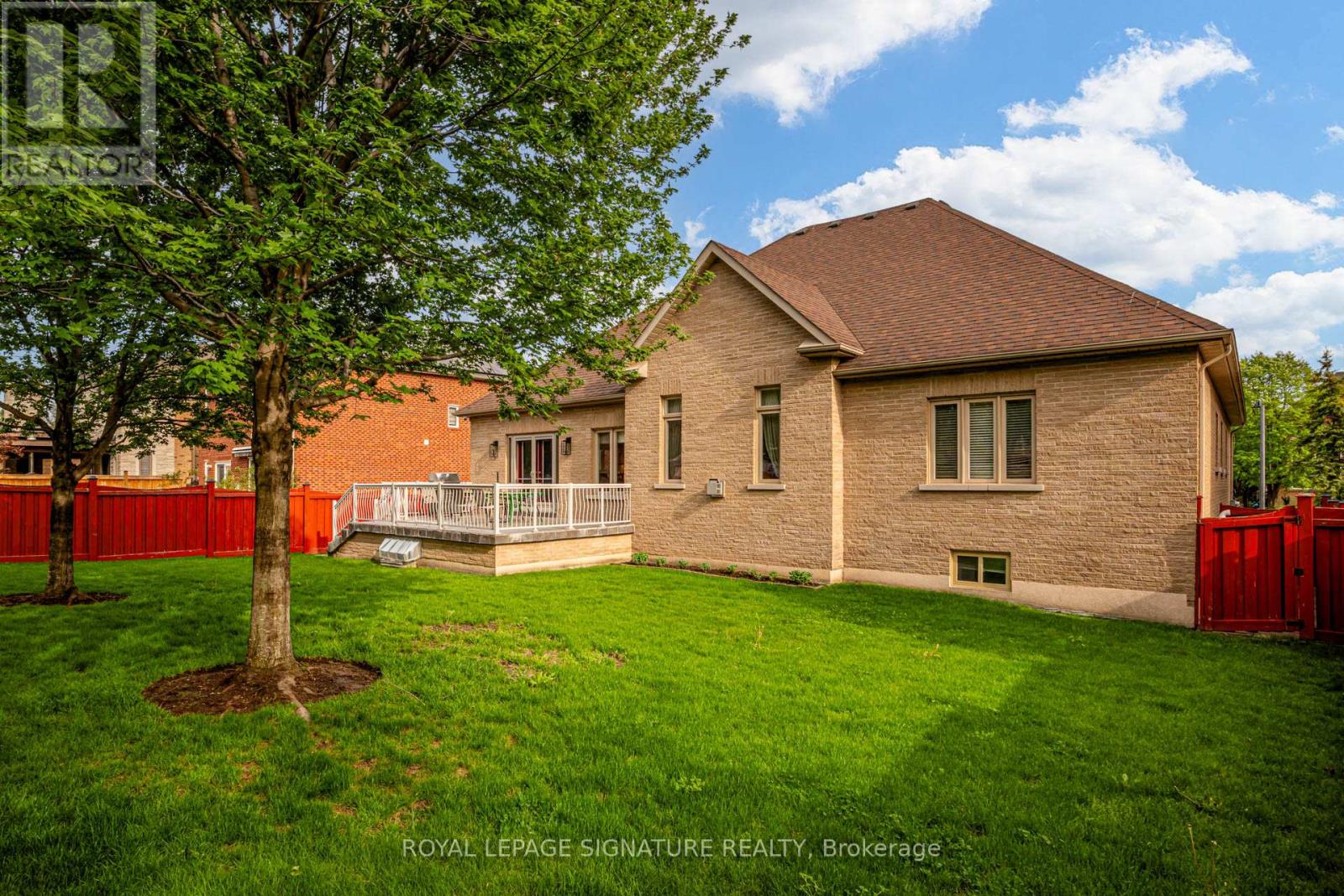 38 Pinemeadow Drive, Vaughan, Ontario  L4L 9C5 - Photo 50 - N13207120