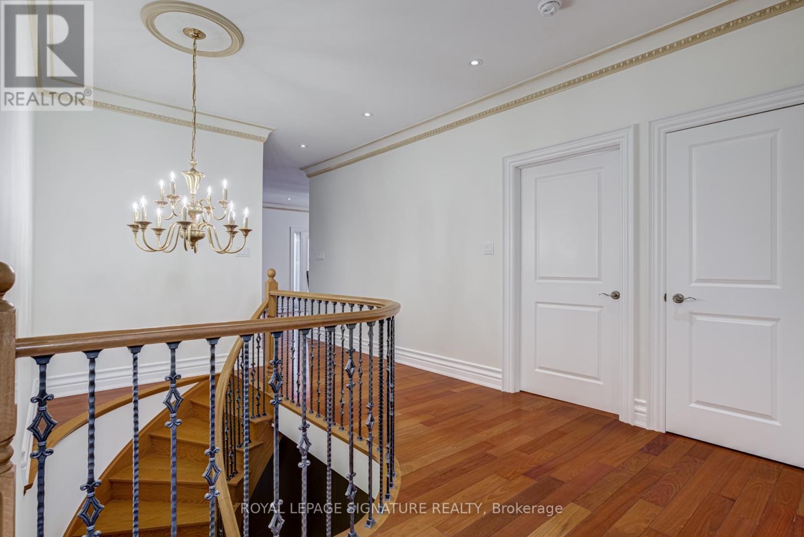 38 Pinemeadow Drive, Vaughan, Ontario  L4L 9C5 - Photo 9 - N13207120