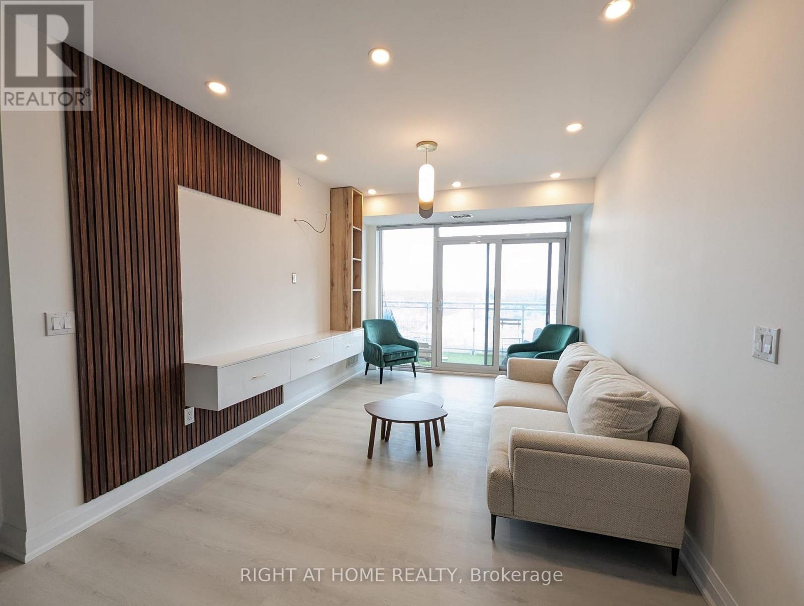 1011 - 2520 Eglinton Avenue W, Mississauga, Ontario  L5M 0Y4 - Photo 4 - W13206952