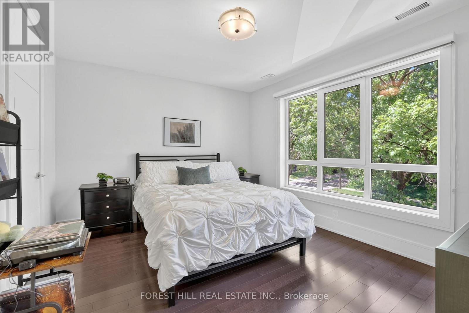51 Greenfield Drive, Toronto, Ontario  M9B 1H2 - Photo 26 - W13206976
