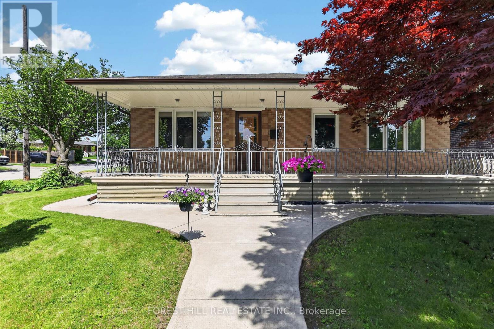 11 FAIRWEATHER ROAD, Toronto, Ontario