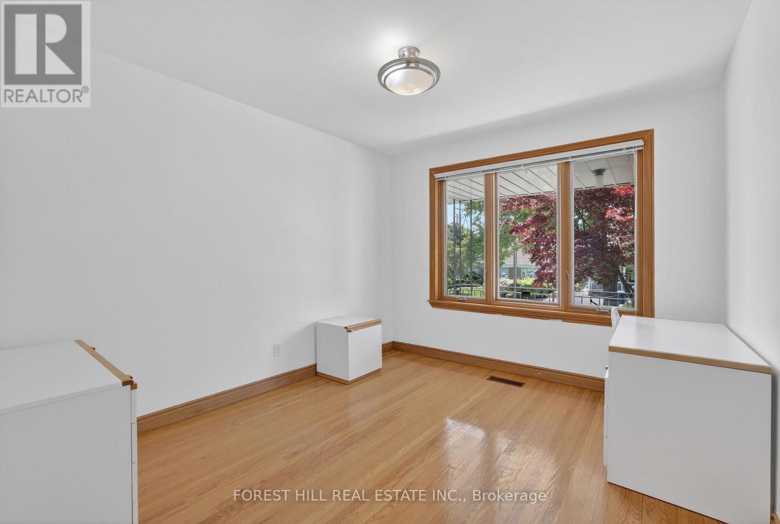 11 Fairweather Road, Toronto, Ontario  M6M 4C8 - Photo 10 - W13206982