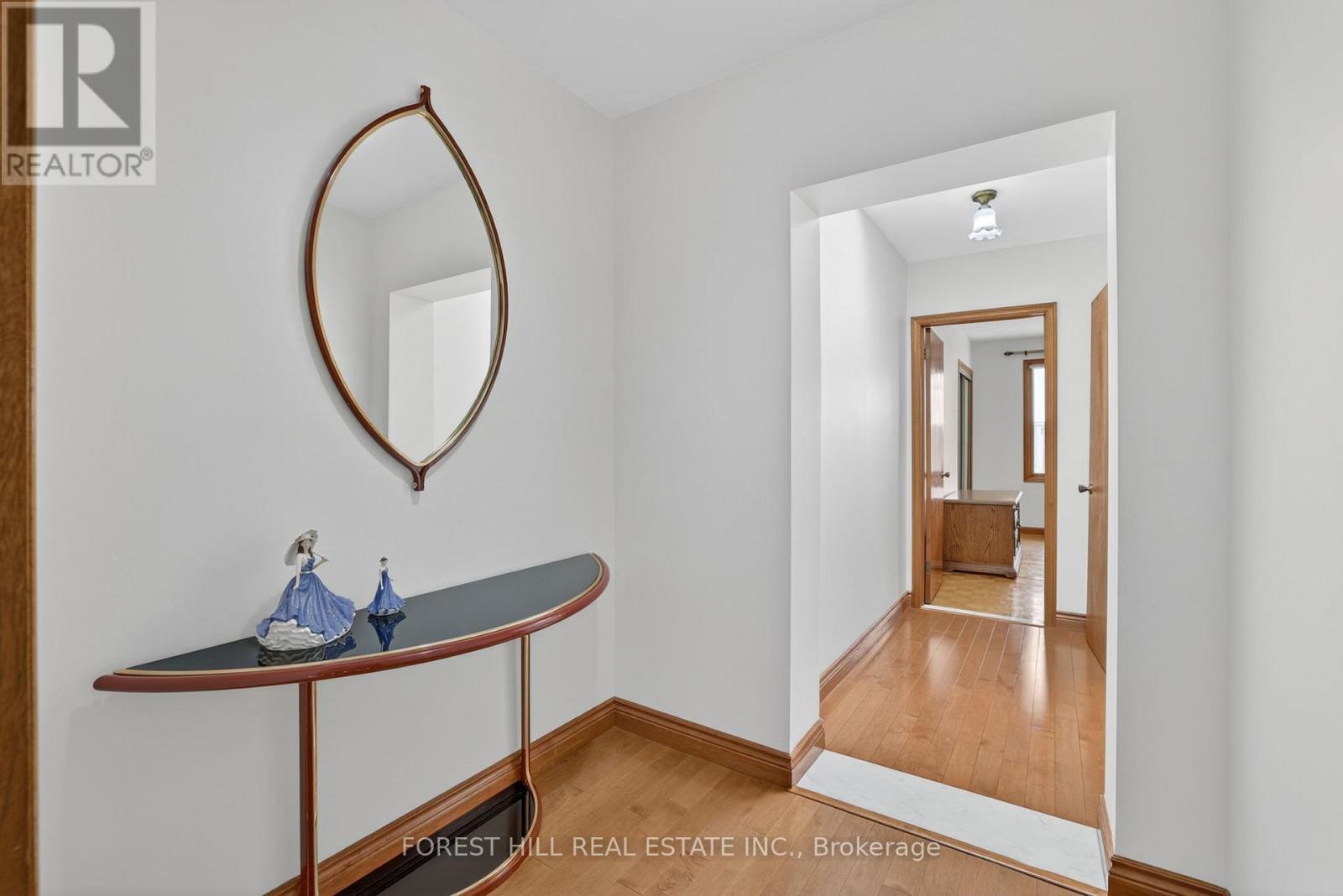 11 Fairweather Road, Toronto, Ontario  M6M 4C8 - Photo 12 - W13206982