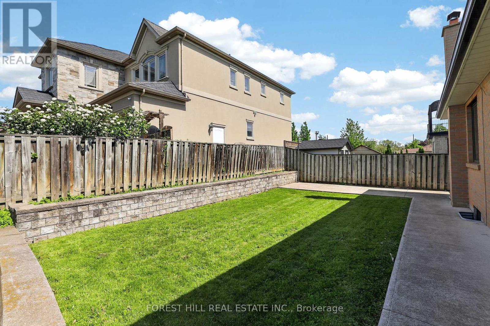 11 Fairweather Road, Toronto, Ontario  M6M 4C8 - Photo 27 - W13206982
