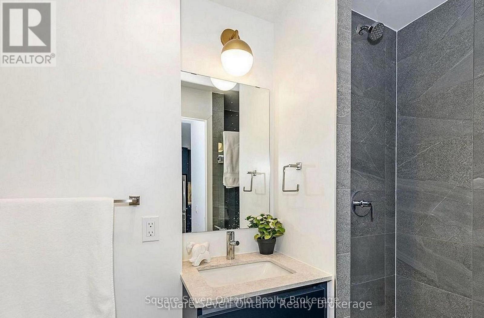 820 - 395 Dundas Street, Oakville, Ontario  L6M 4M2 - Photo 8 - W13206990