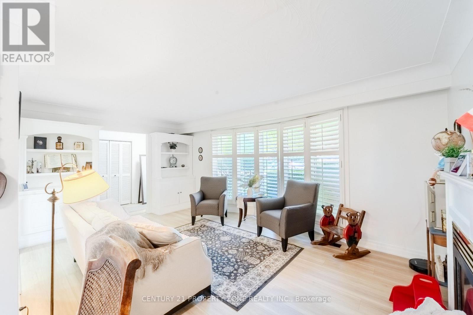 294 Cheltenham Road, Burlington, Ontario  L7L 4H7 - Photo 11 - W13207020