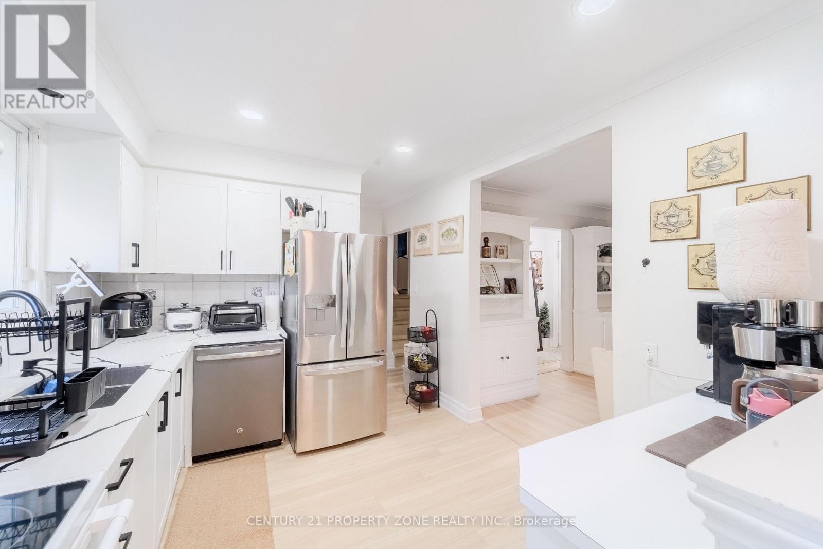 294 Cheltenham Road, Burlington, Ontario  L7L 4H7 - Photo 14 - W13207020