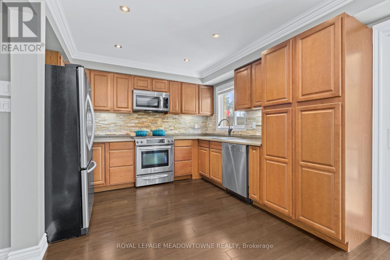 7 Preston Street, Halton Hills, Ontario  L7G 5T3 - Photo 12 - W13207056