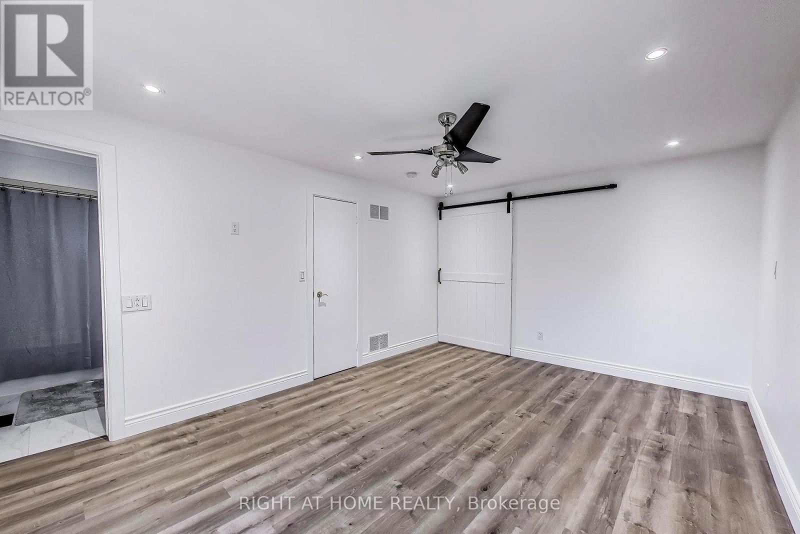 (Upper Level) 433 Martin Grove Road, Toronto, Ontario  M9B 4M3 - Photo 11 - W13207094