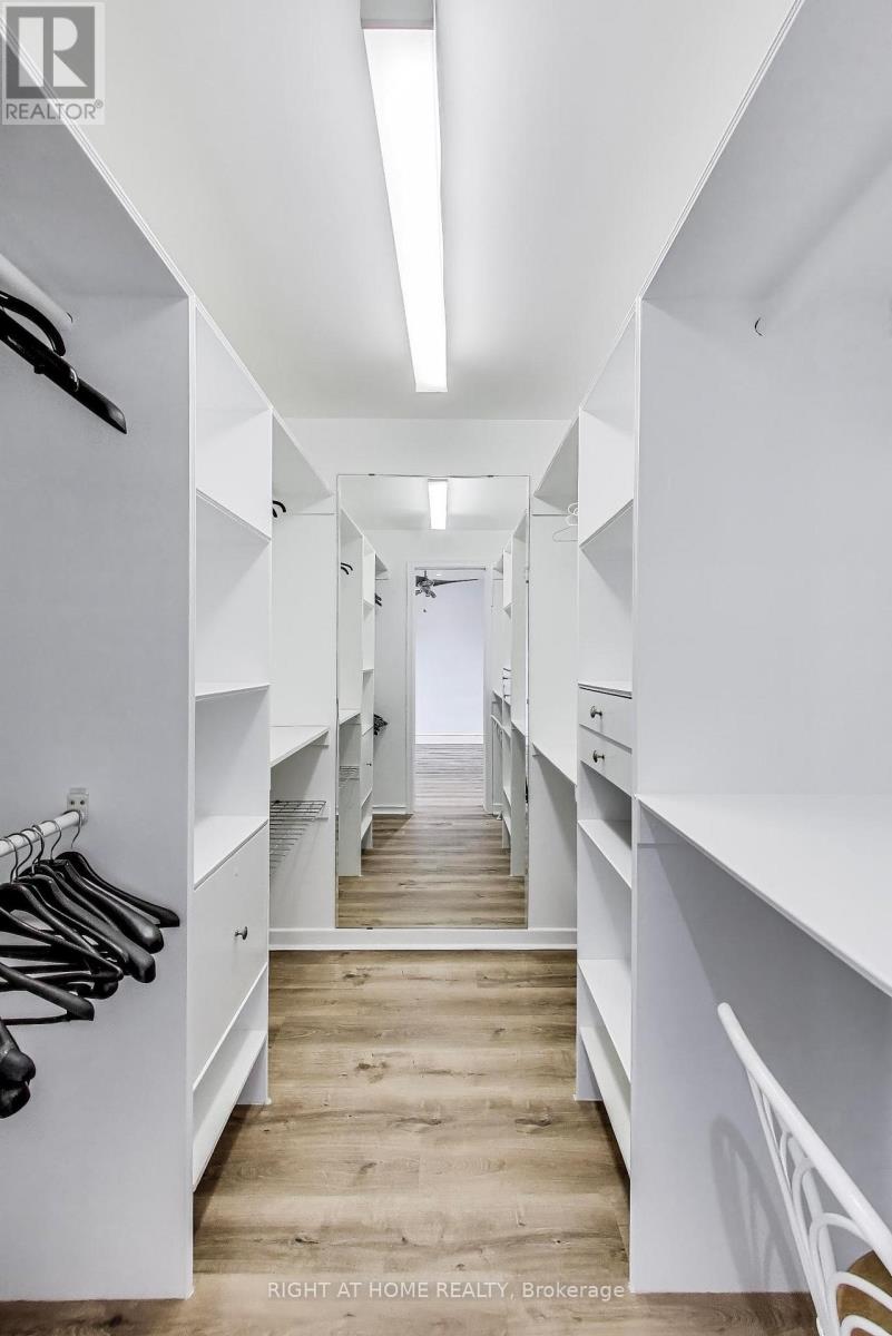 (Upper Level) 433 Martin Grove Road, Toronto, Ontario  M9B 4M3 - Photo 14 - W13207094