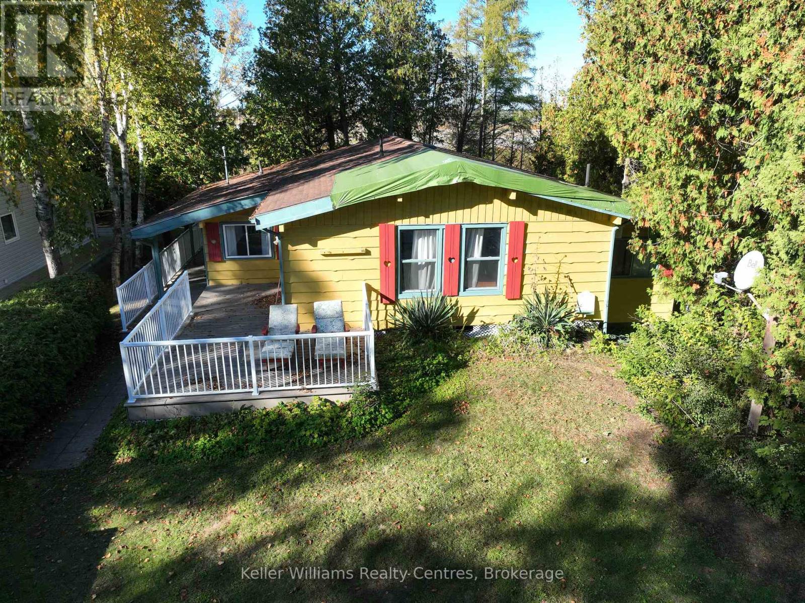 93 Shoreline Avenue, South Bruce Peninsula, Ontario  N0H 2T0 - Photo 10 - X12901554