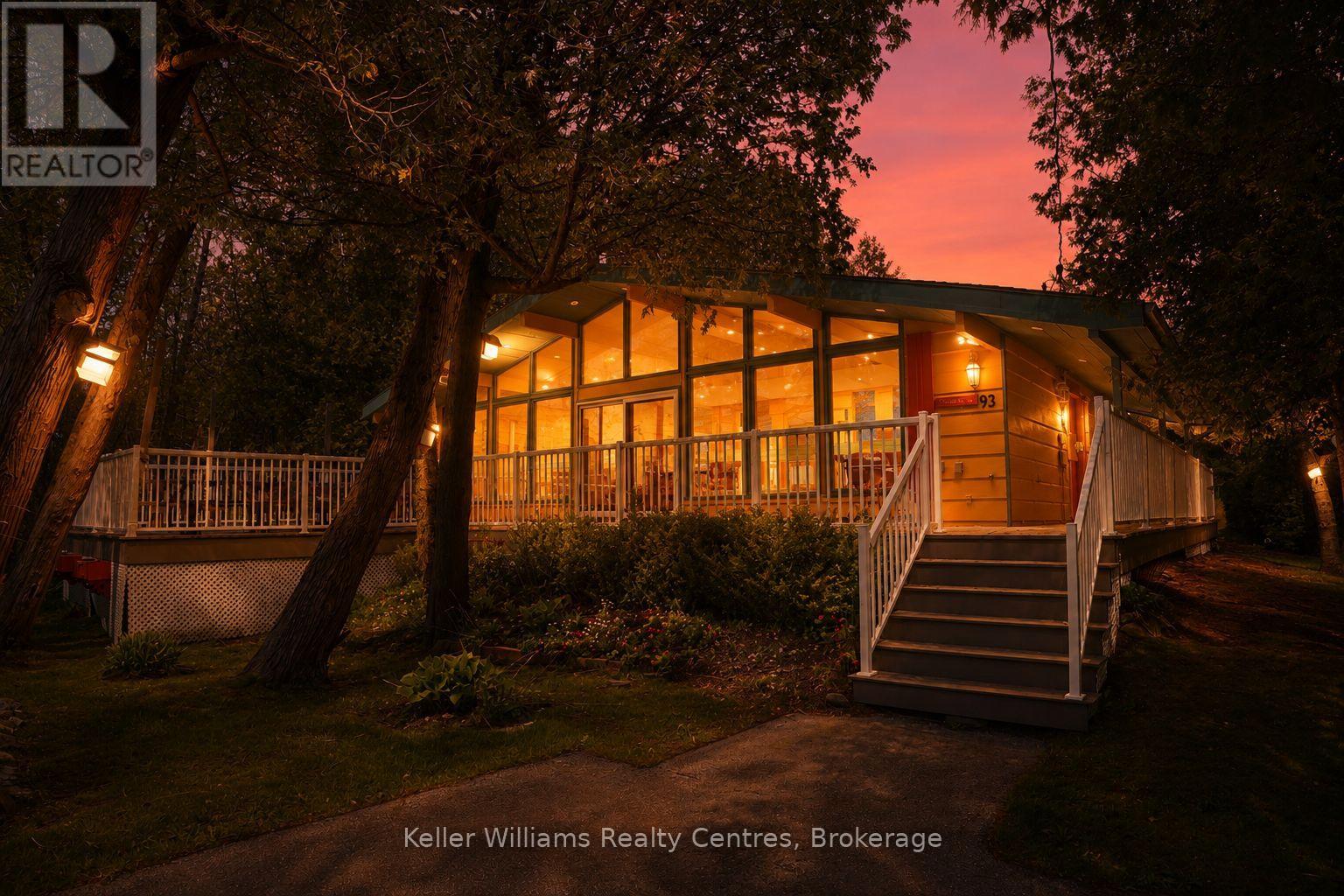 93 Shoreline Avenue, South Bruce Peninsula, Ontario  N0H 2T0 - Photo 1 - X12901554