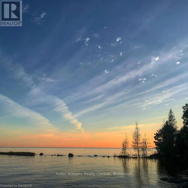 93 Shoreline Avenue, South Bruce Peninsula, Ontario  N0H 2T0 - Photo 36 - X12901554