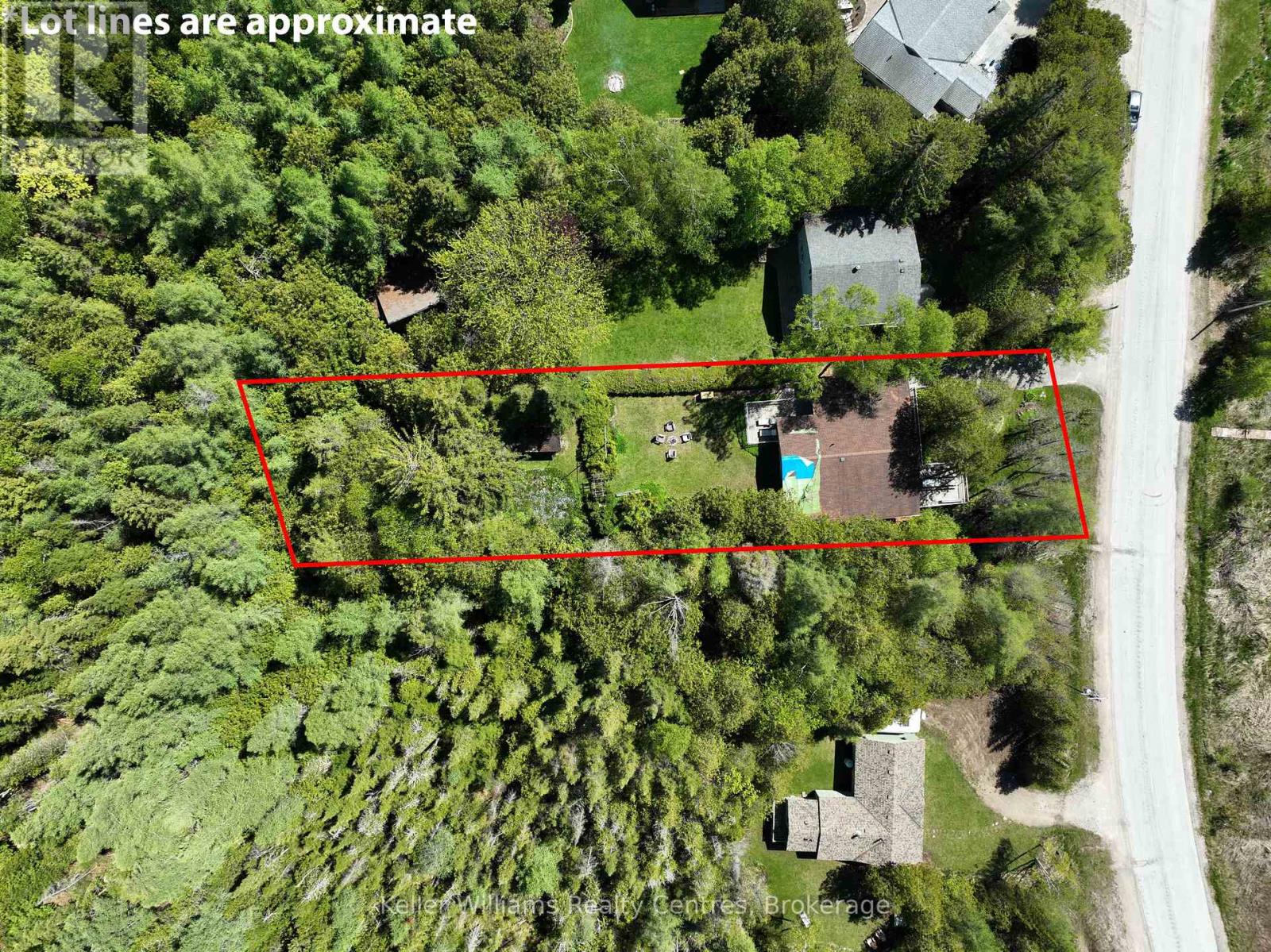 93 Shoreline Avenue, South Bruce Peninsula, Ontario  N0H 2T0 - Photo 3 - X12901554
