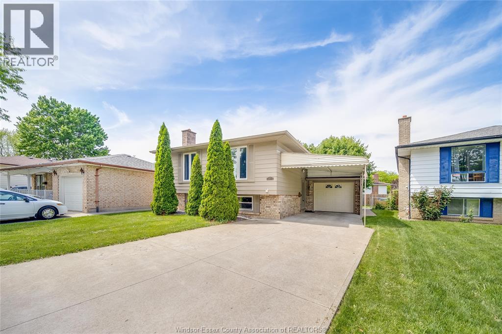 10572 PALMS, Windsor, Ontario