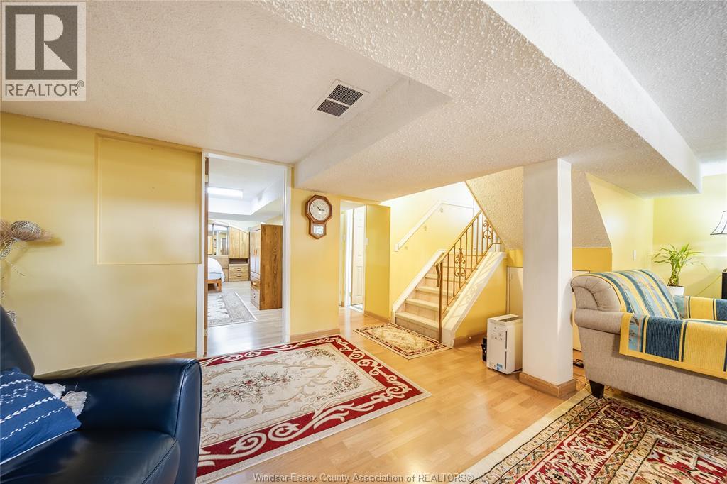 10572 Palms, Windsor, Ontario N8R 2E8 - Photo 25 - 26011917