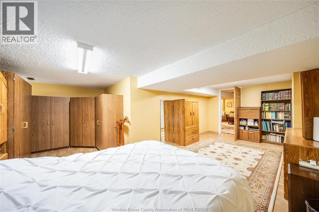 10572 Palms, Windsor, Ontario N8R 2E8 - Photo 32 - 26011917