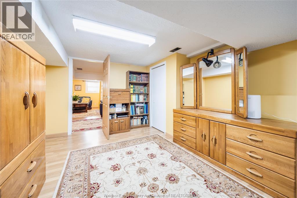 10572 Palms, Windsor, Ontario N8R 2E8 - Photo 34 - 26011917