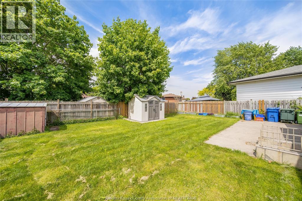 10572 Palms, Windsor, Ontario N8R 2E8 - Photo 44 - 26011917