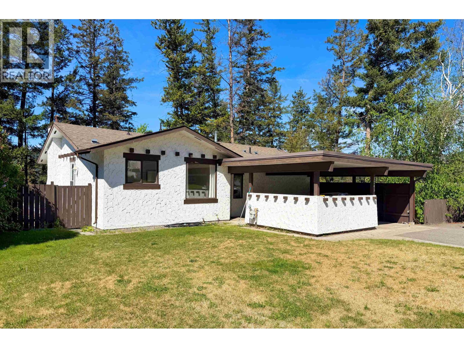 1245 Clarke Avenue, Williams Lake, British Columbia  V2G 2N6 - Photo 1 - R3129133