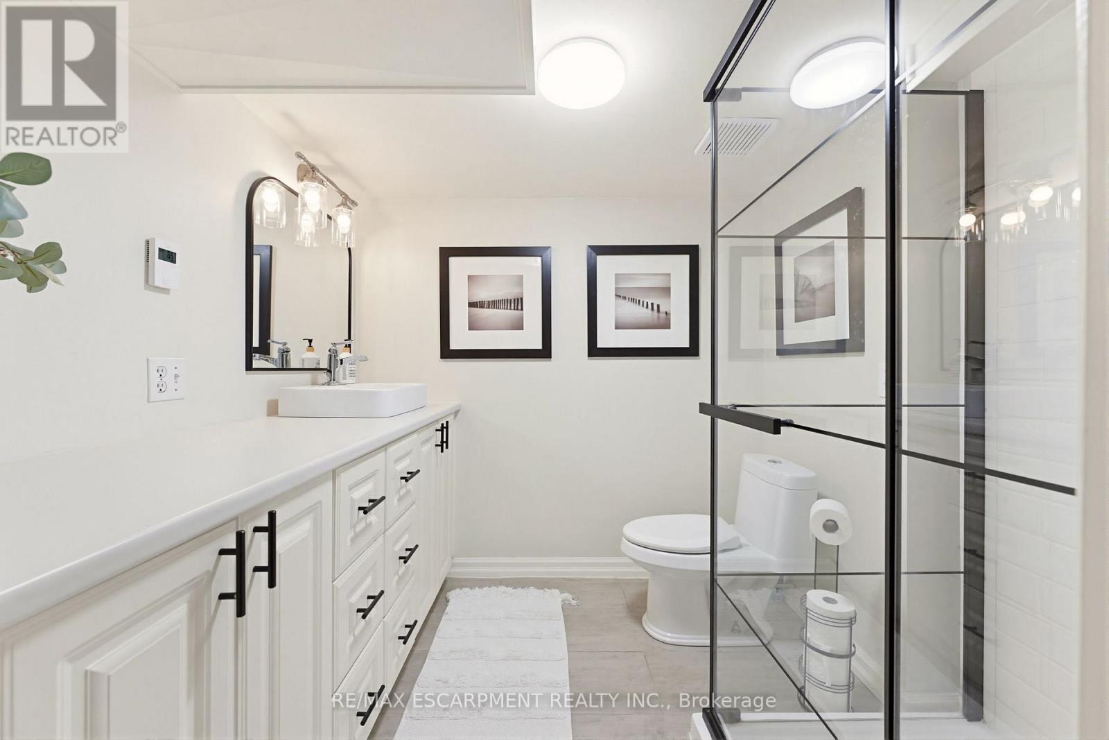 304 Parkside Drive, Hamilton, Ontario  L0R 2H0 - Photo 24 - X13207058