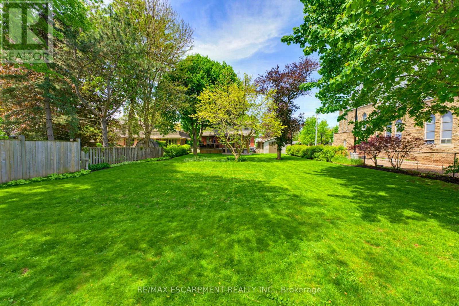 304 Parkside Drive, Hamilton, Ontario  L0R 2H0 - Photo 30 - X13207058