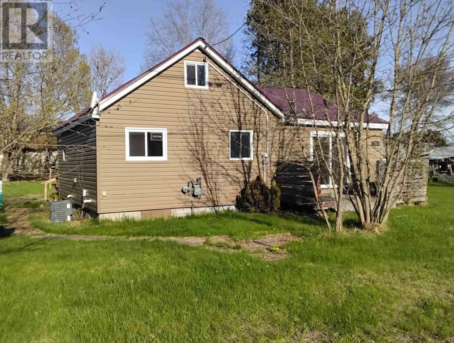 32 Main St, Iron Bridge, Ontario  P0R 1H0 - Photo 33 - SM260389