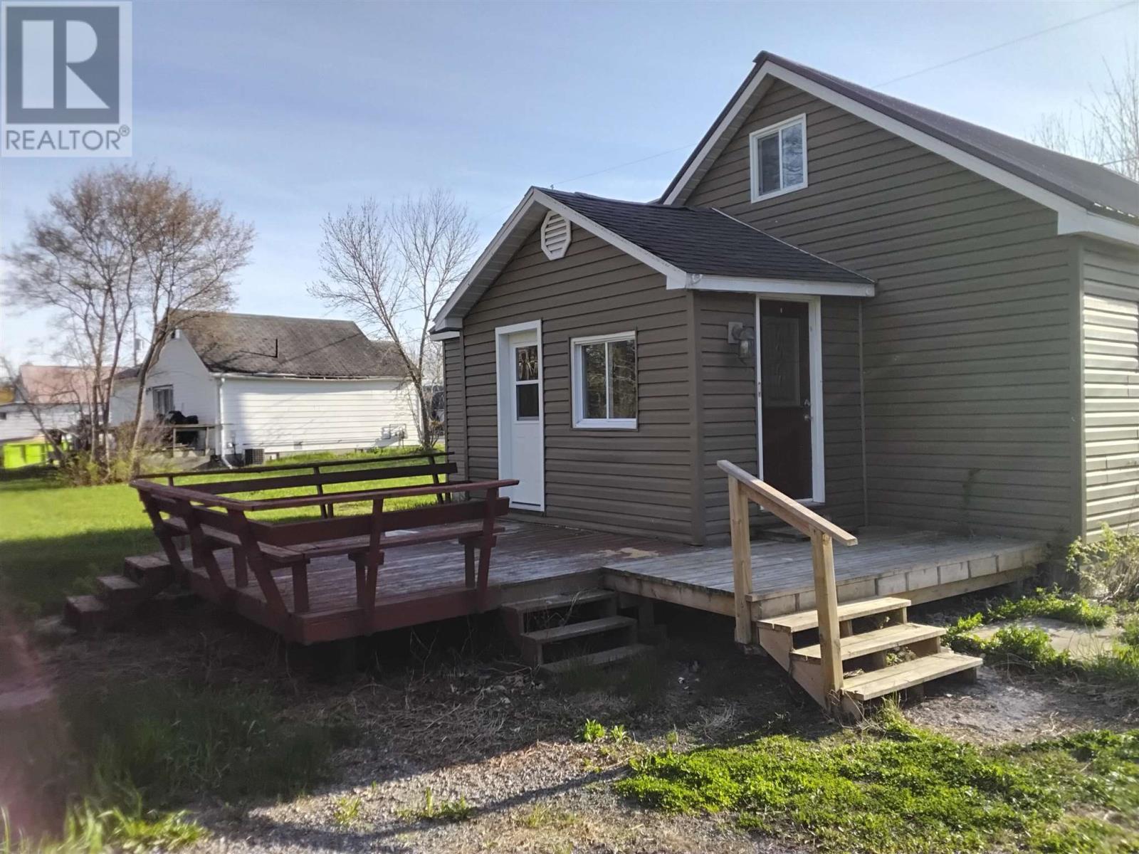 32 Main St, Iron Bridge, Ontario  P0R 1H0 - Photo 5 - SM260389