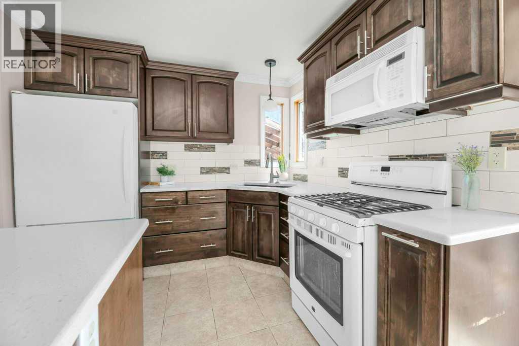 65 Wiltshire Boulevard, Red Deer, Alberta  T4N 6L2 - Photo 4 - A2313624