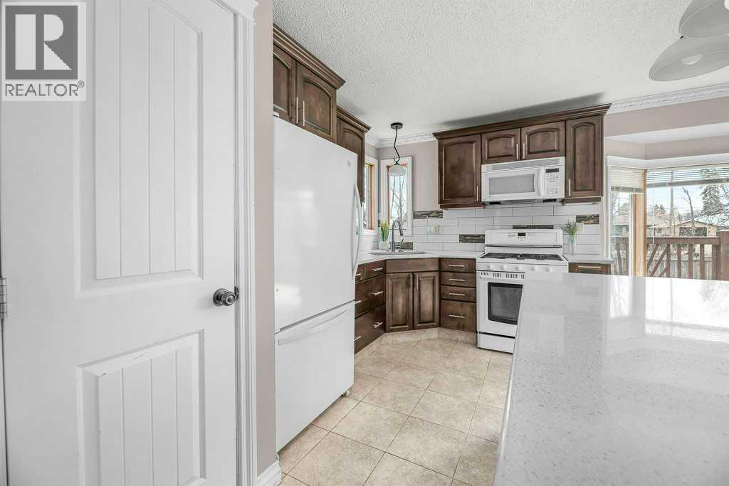 65 Wiltshire Boulevard, Red Deer, Alberta  T4N 6L2 - Photo 7 - A2313624