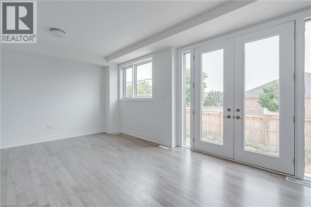 2273 Turnberry Road Unit# 31, Burlington, Ontario  L7M 2B2 - Photo 9 - 40832714