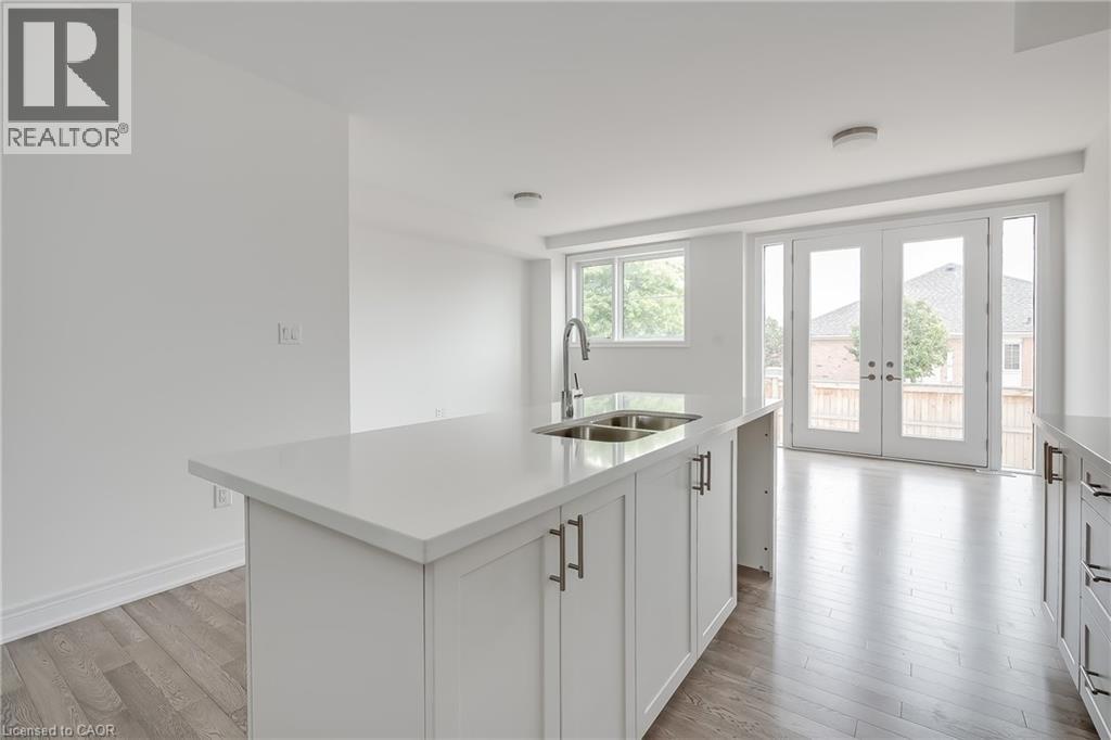 2273 Turnberry Road Unit# 31, Burlington, Ontario  L7M 2B2 - Photo 6 - 40832714