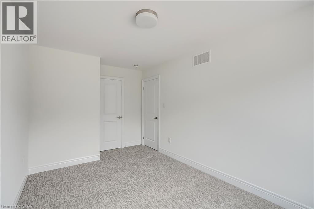 2273 Turnberry Road Unit# 31, Burlington, Ontario  L7M 2B2 - Photo 18 - 40832714