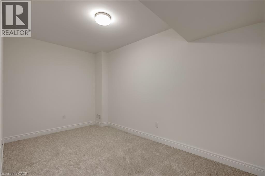 2273 Turnberry Road Unit# 31, Burlington, Ontario  L7M 2B2 - Photo 21 - 40832714