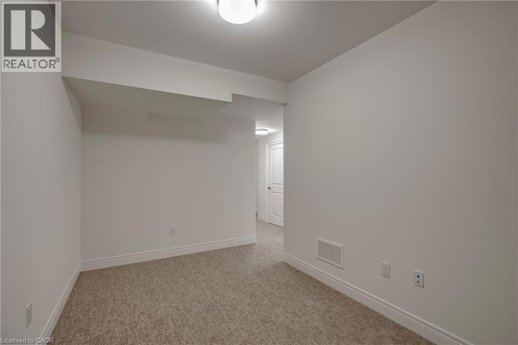 2273 Turnberry Road Unit# 31, Burlington, Ontario  L7M 2B2 - Photo 22 - 40832714
