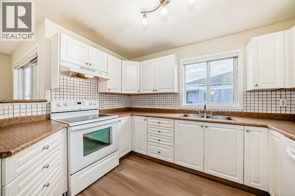 1302, 2280 68 Street NE, Calgary, Alberta  T1Y 7M1 - Photo 7 - A2311215