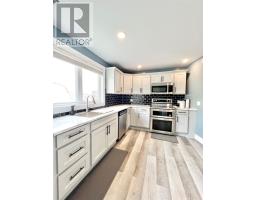 10 Southcott Drive