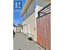 10 Southcott Drive