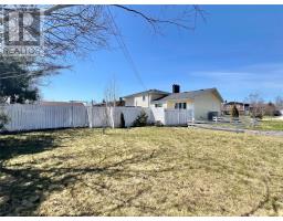 10 Southcott Drive