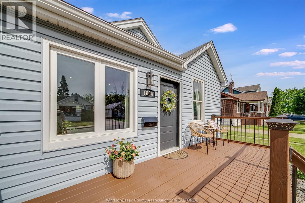 1804 Hall Avenue, Windsor, Ontario N8W 2L4 - Photo 3 - 26011186