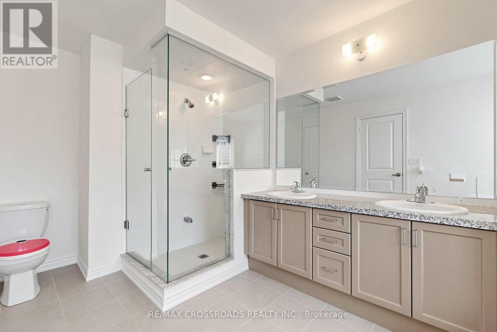 27 Collier Crescent, Markham, Ontario  L6E 0T2 - Photo 14 - N13202444