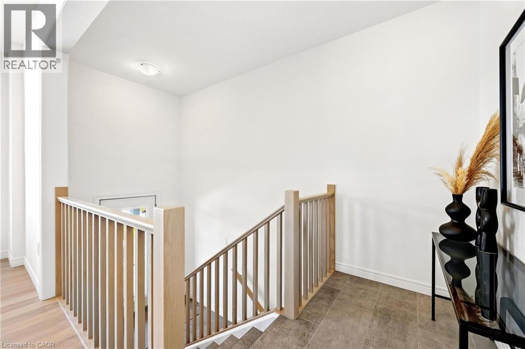 14 Sora Lane, Guelph, Ontario N1E 0T4 - Photo 4 - 40819262