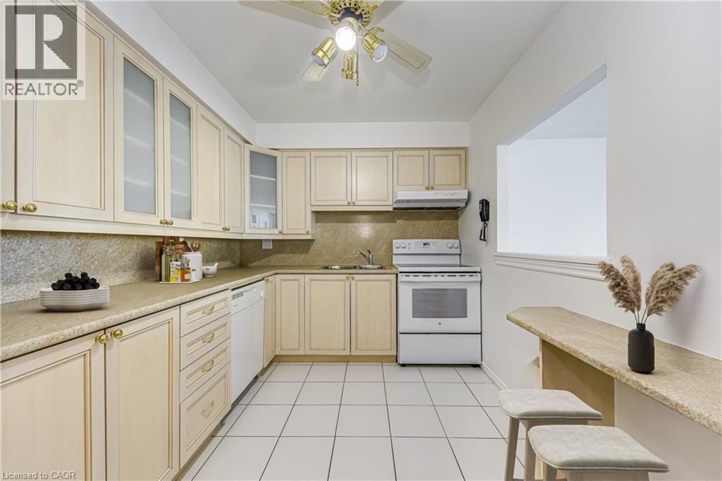 1270 Maple Crossing Boulevard Unit# 1705, Burlington, Ontario  L7S 2J3 - Photo 6 - 40834310