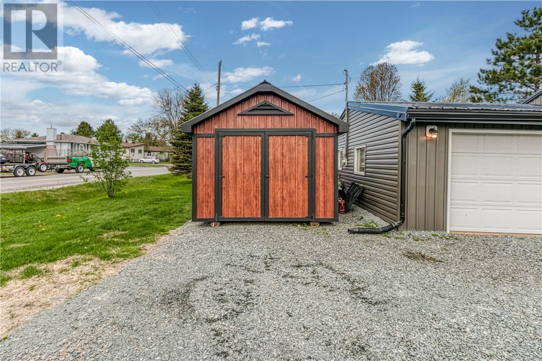 3979 Harold Crescent, Val Caron, Ontario  P3N 1J3 - Photo 5 - 2128090