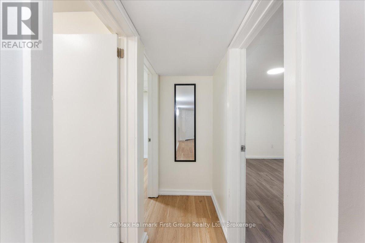 121 Ribblesdale Avenue, Whitby, Ontario  L1N 7K2 - Photo 13 - E13207272