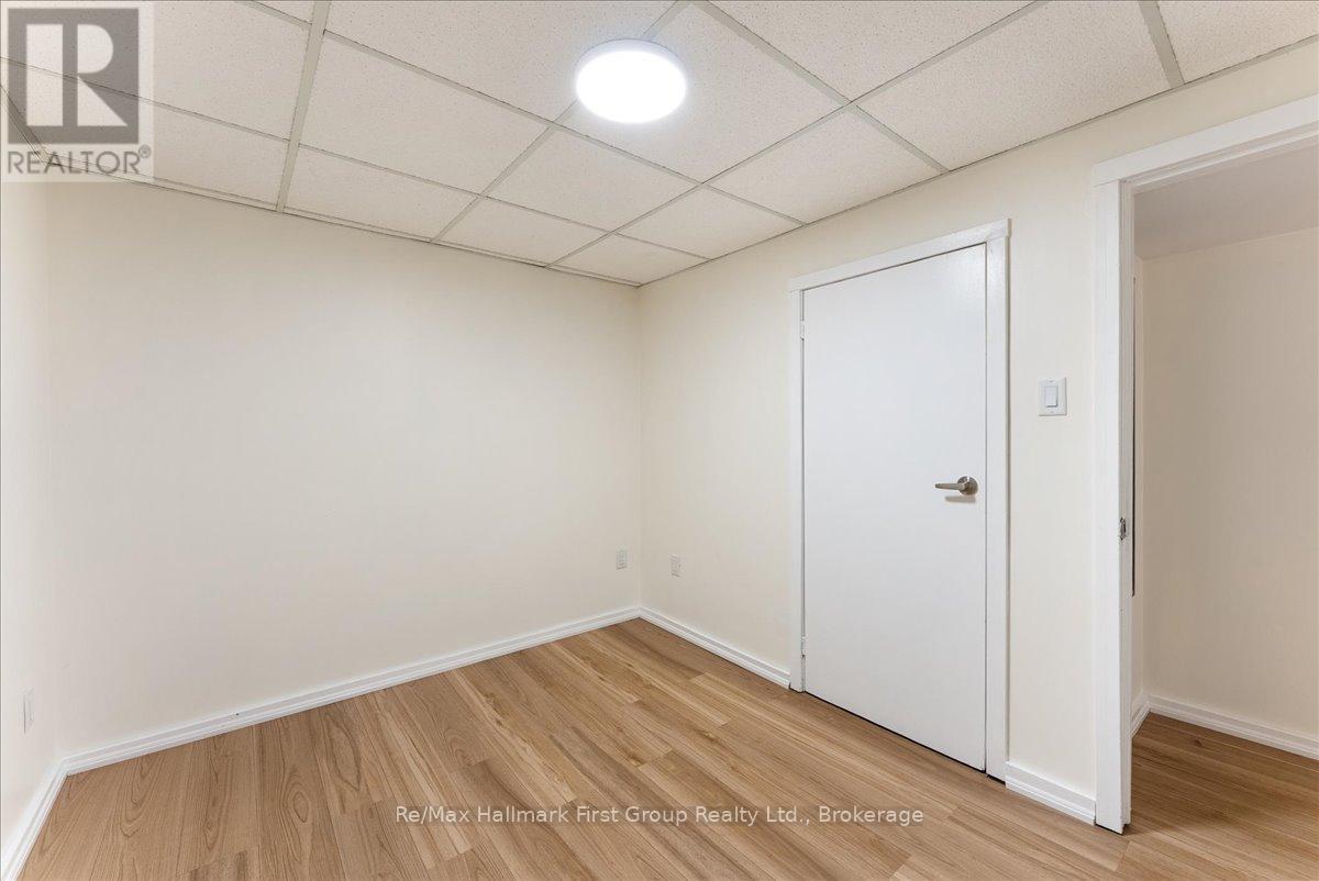 121 Ribblesdale Avenue, Whitby, Ontario  L1N 7K2 - Photo 18 - E13207272