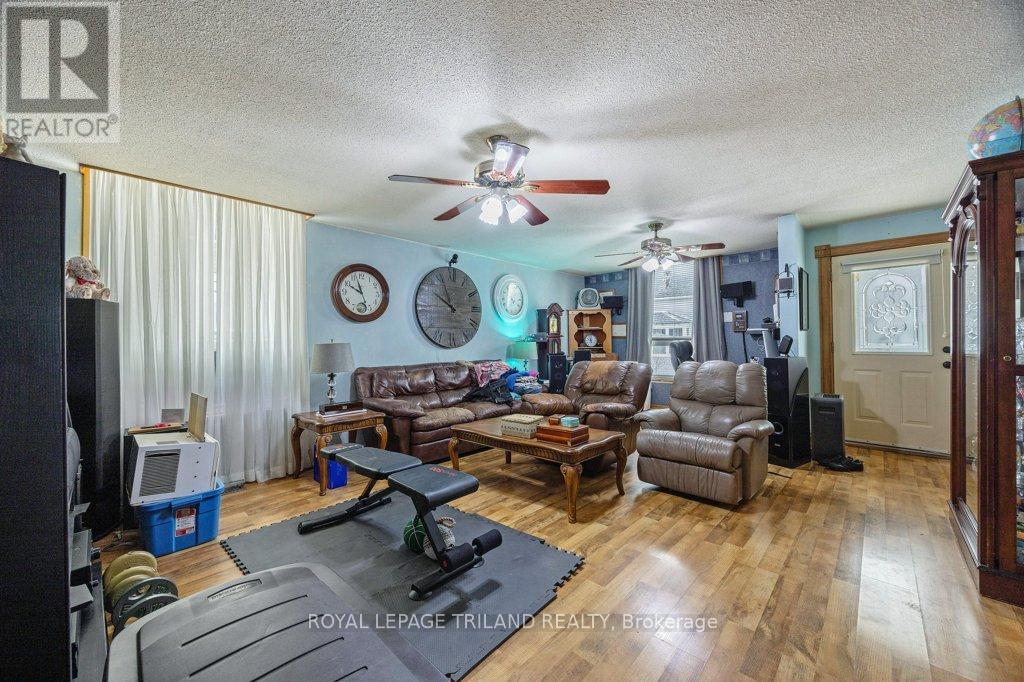 8 Weldon Avenue, St. Thomas, Ontario  N5P 1J6 - Photo 6 - X13207184