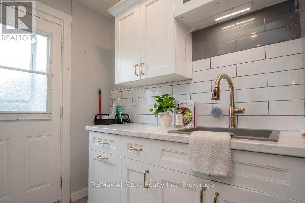 32 Adelaide Street S, Kawartha Lakes, Ontario  K9V 3J7 - Photo 10 - X13207252